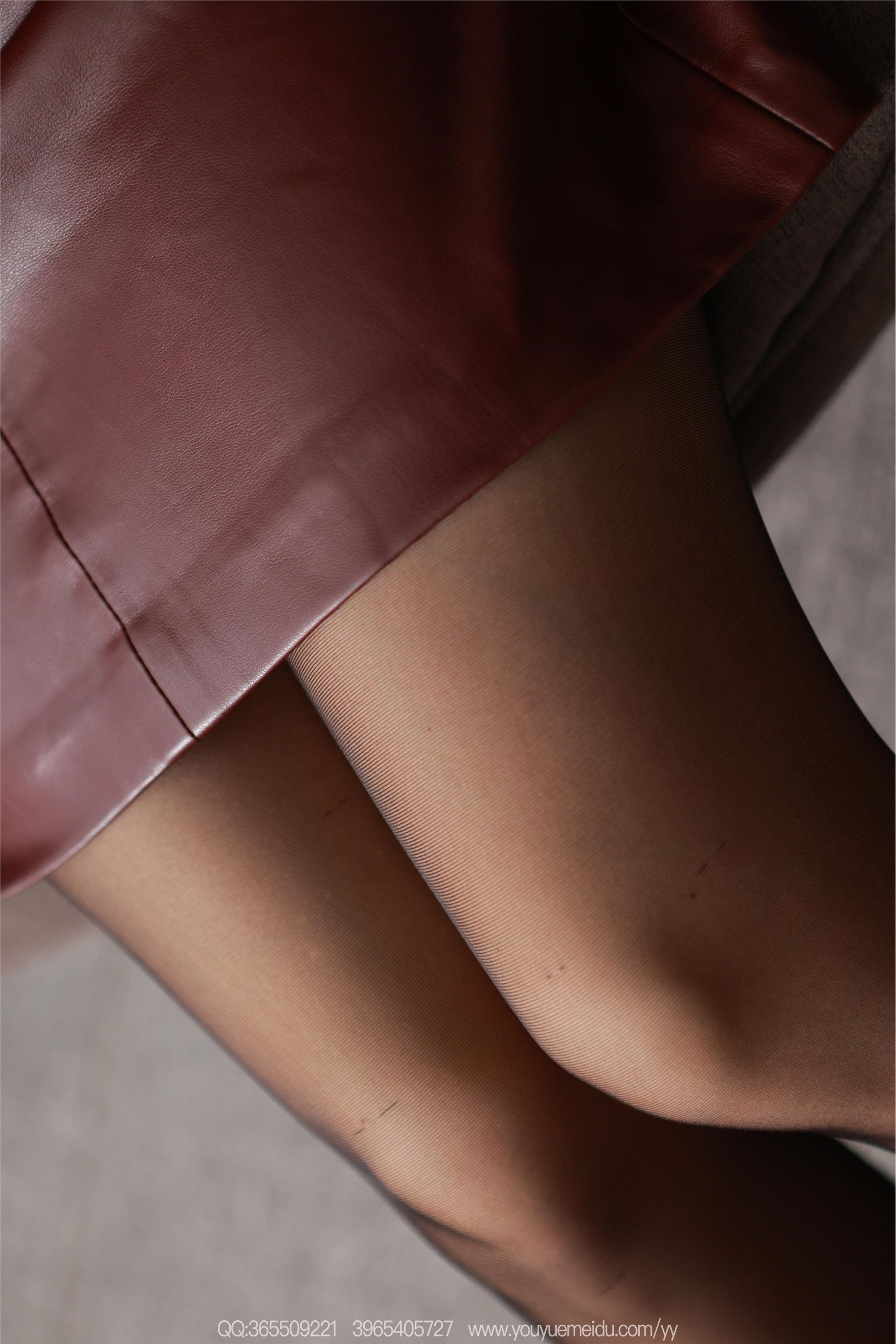 IESS异思趣向  2025.08.20 丝享家 2136 小婕《酒红穿搭》